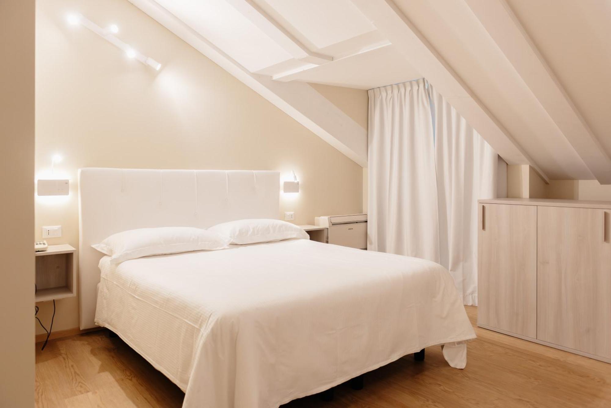 Hotel Due Palme Mergozzo Luaran gambar