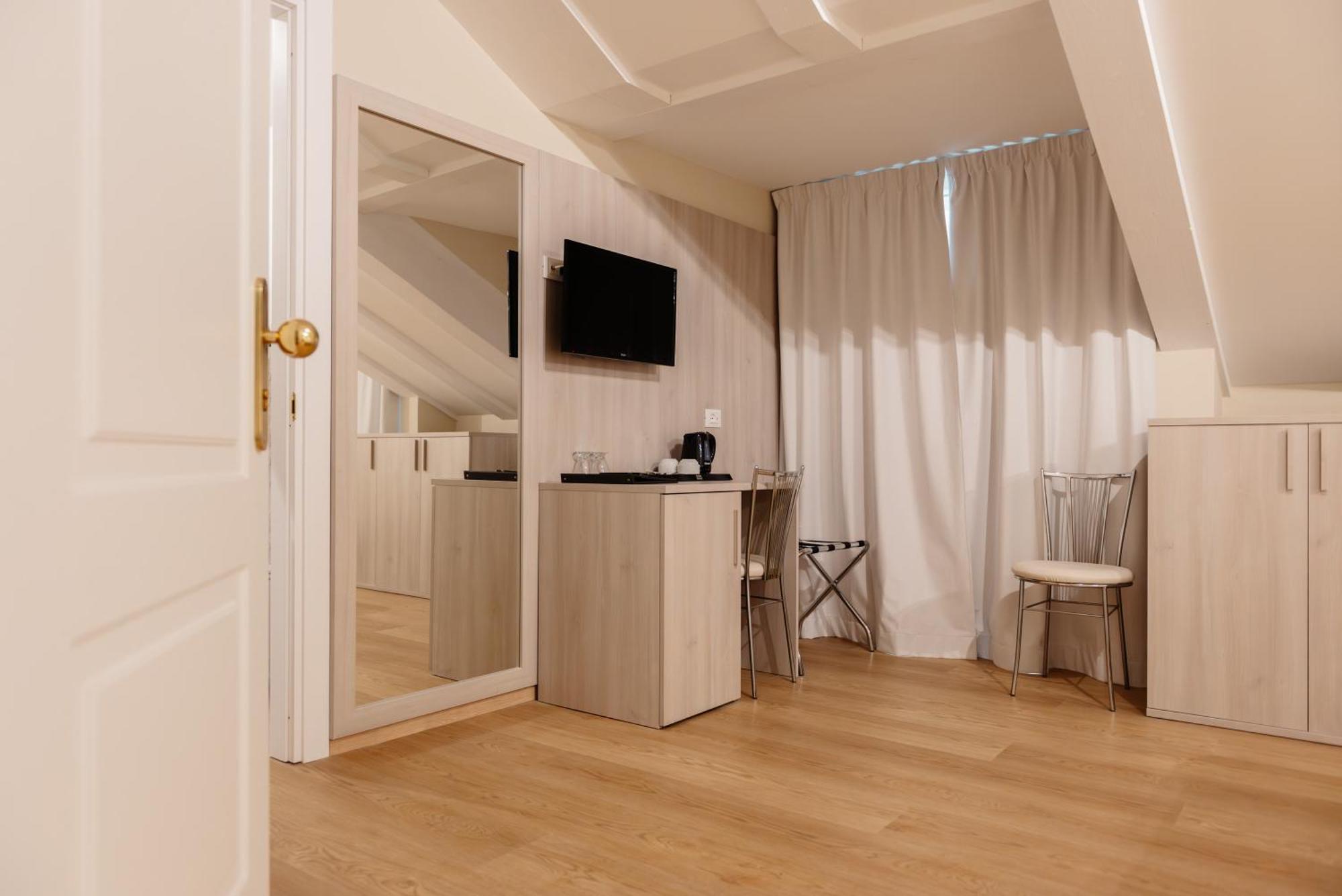 Hotel Due Palme Mergozzo Luaran gambar